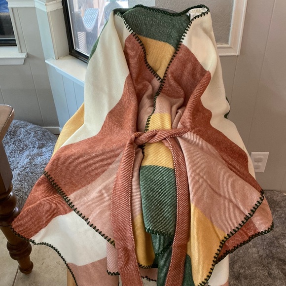 Pretty multi color jacket/poncho. - Picture 1 of 4